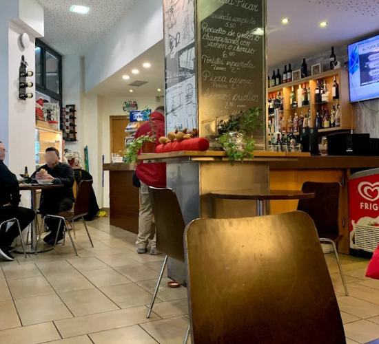 Interior cafetería Avro 540